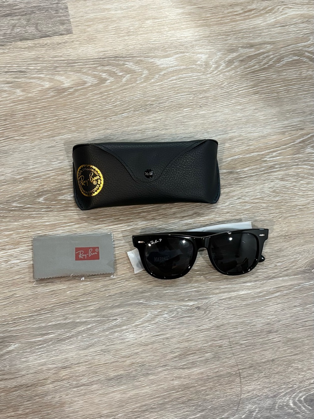 Ray-Ban Black Wayfarer Sunglasses with Black Case